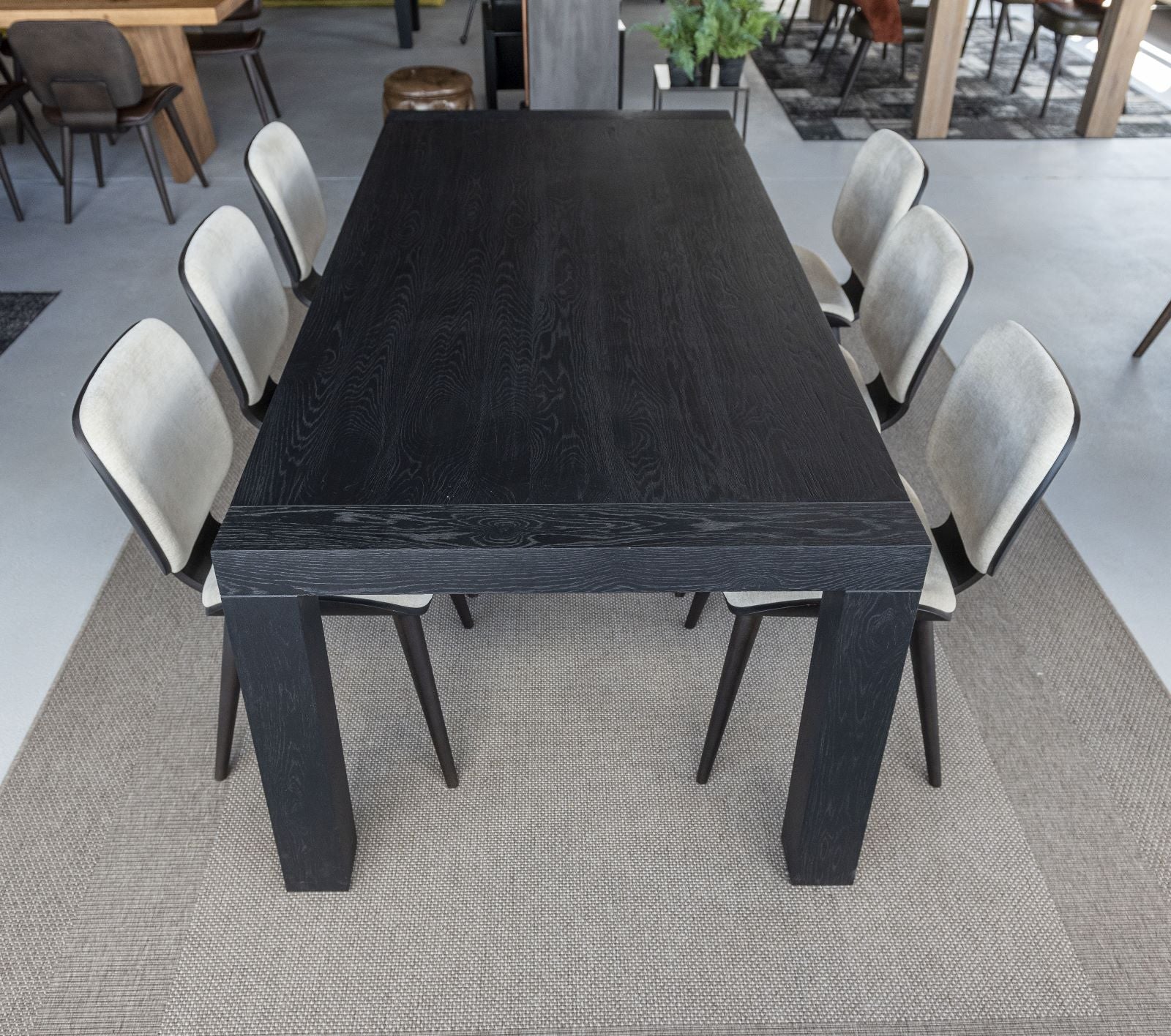 Bigfoot Extension Dining