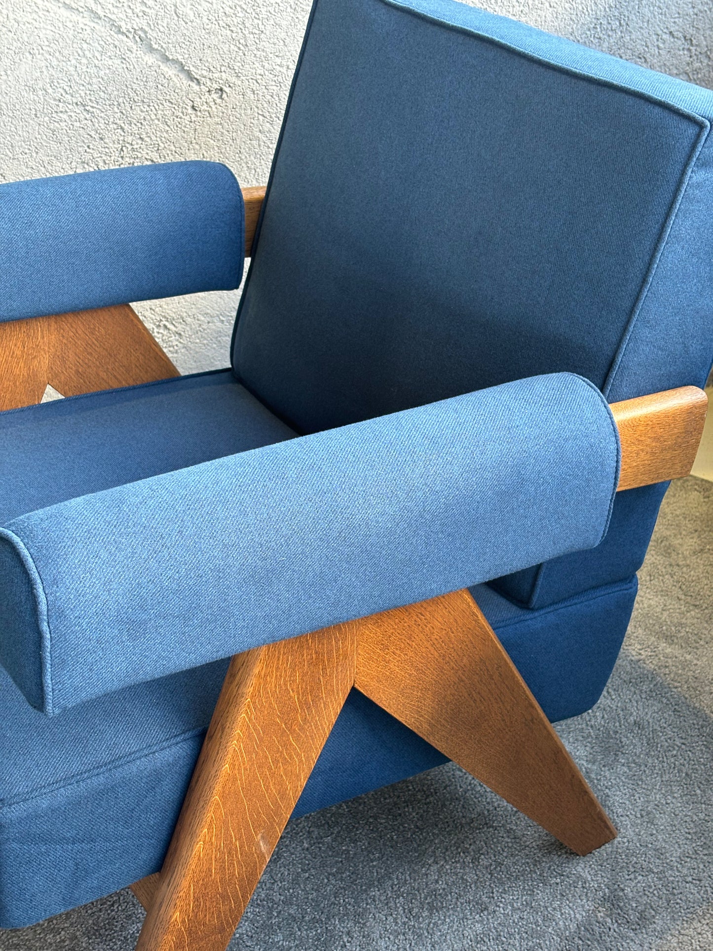 Brief low Armchair (Hardy)