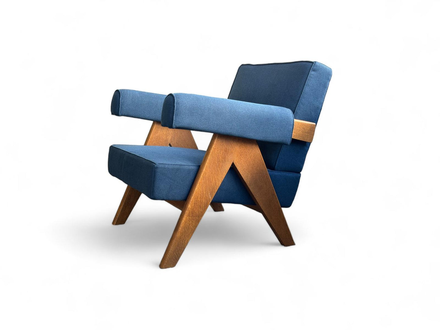 Brief low Armchair (Hardy)